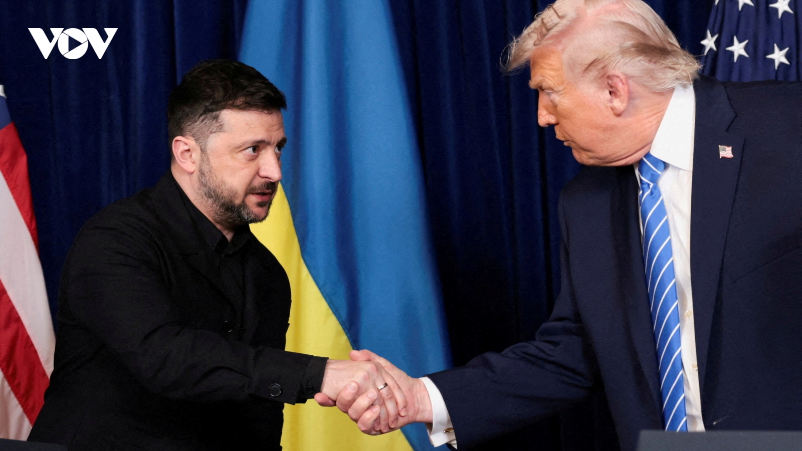 Ông Zelensky gửi thư khẩn cho ông Trump về khủng hoảng ở Ukraine