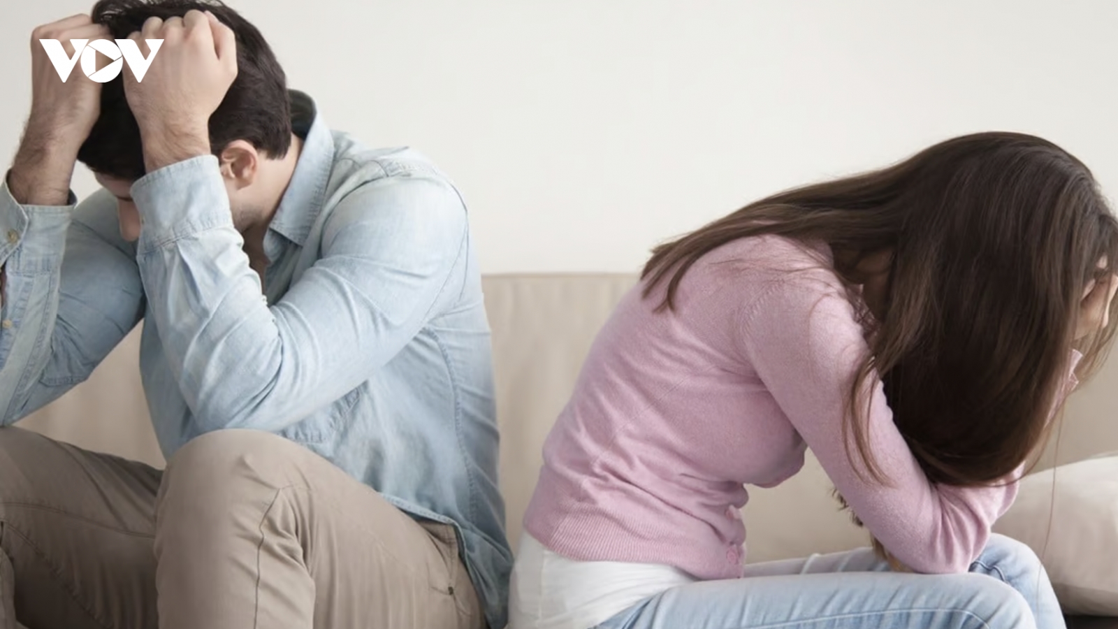 Sống với nhau ngoài 30 năm, chỉ vì việc tiền nong, vợ không thèm hỏi thăm tôi