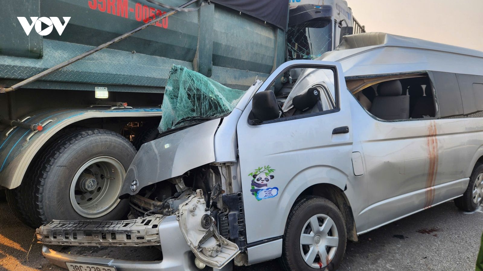 Khởi tố vụ tai nạn giao thông đặc biệt nghiêm trọng trên cao tốc Mai Sơn – QL45