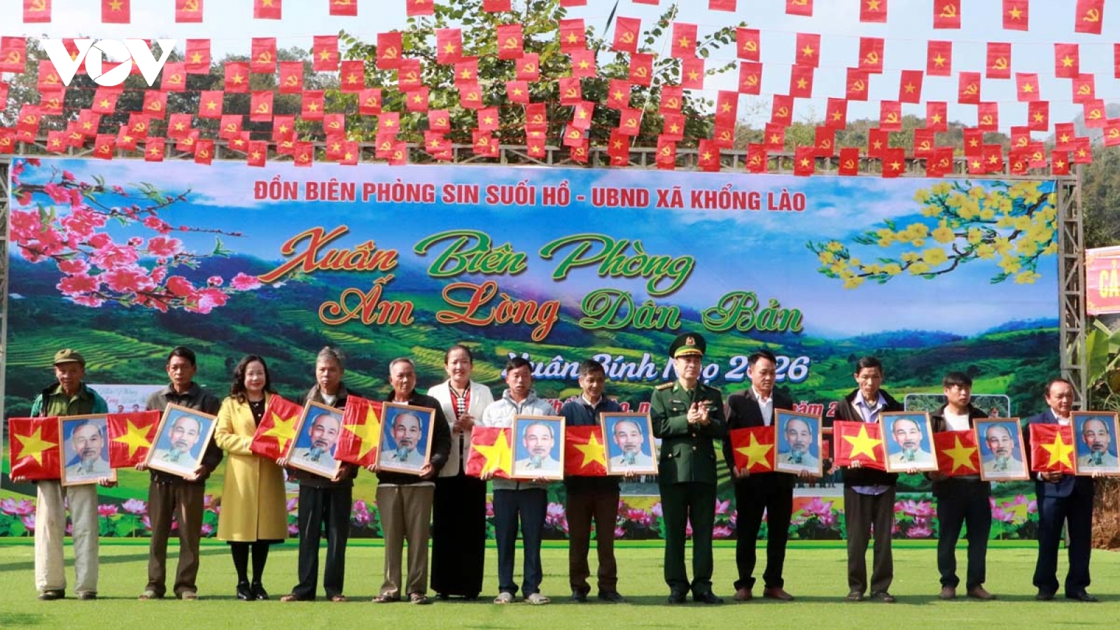 Ấm áp “Xuân Biên phòng”