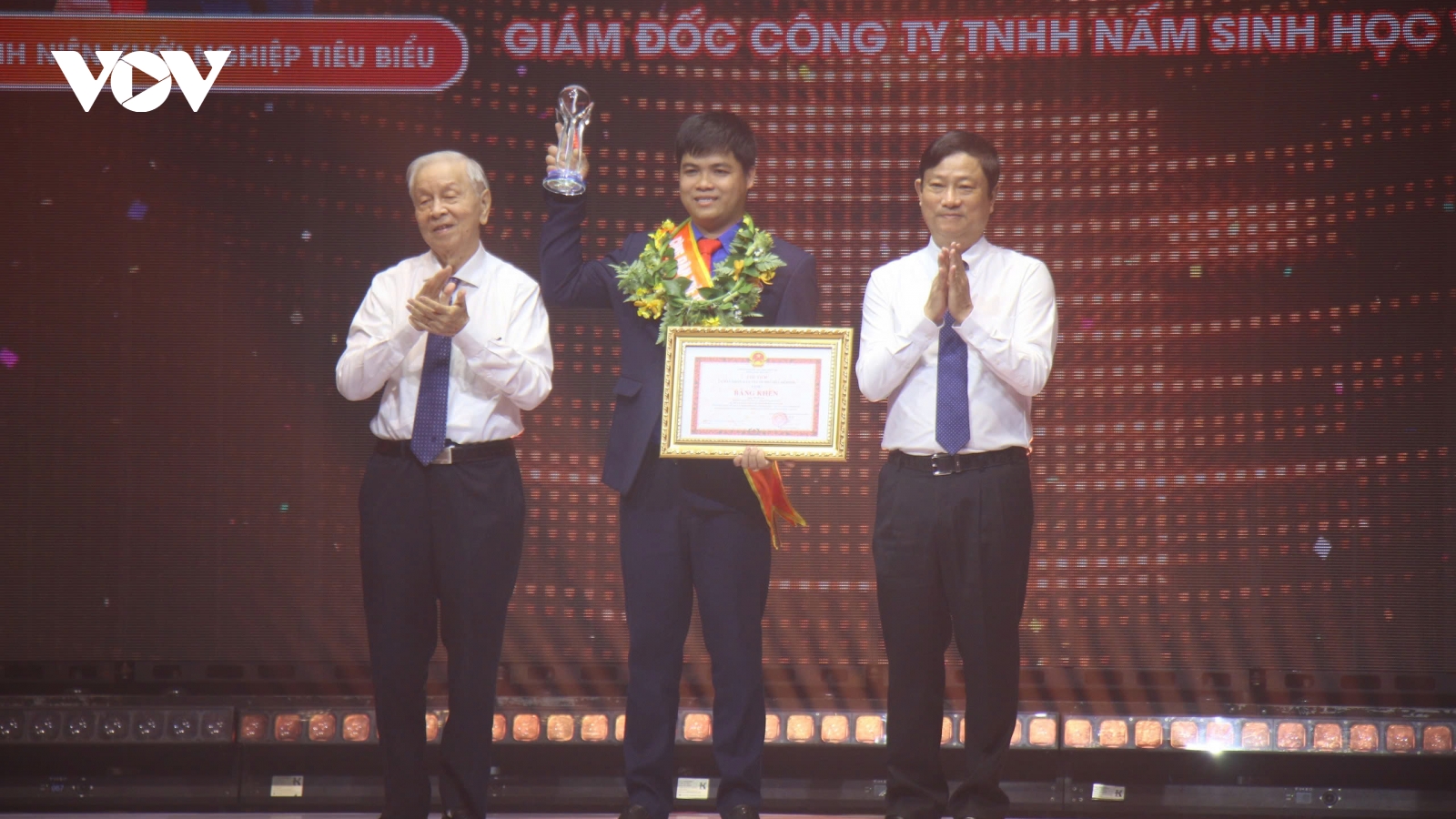 Vinh danh 12 công dân trẻ tiêu biểu tại TP.HCM