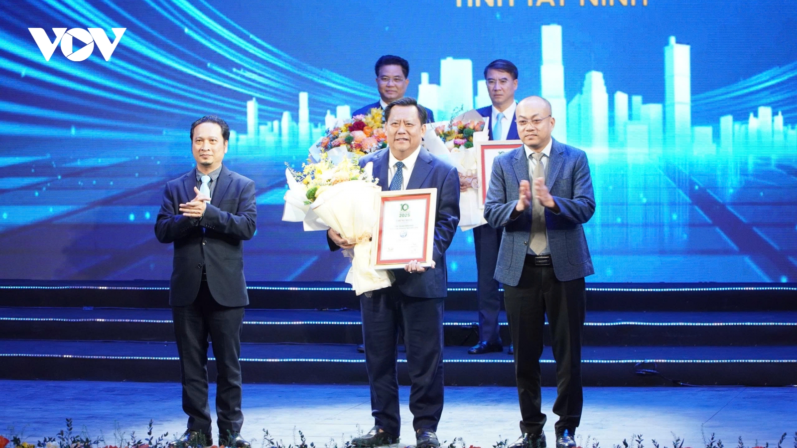 Tây Ninh hai năm liền vào top 10 địa phương thu hút doanh nghiệp lớn