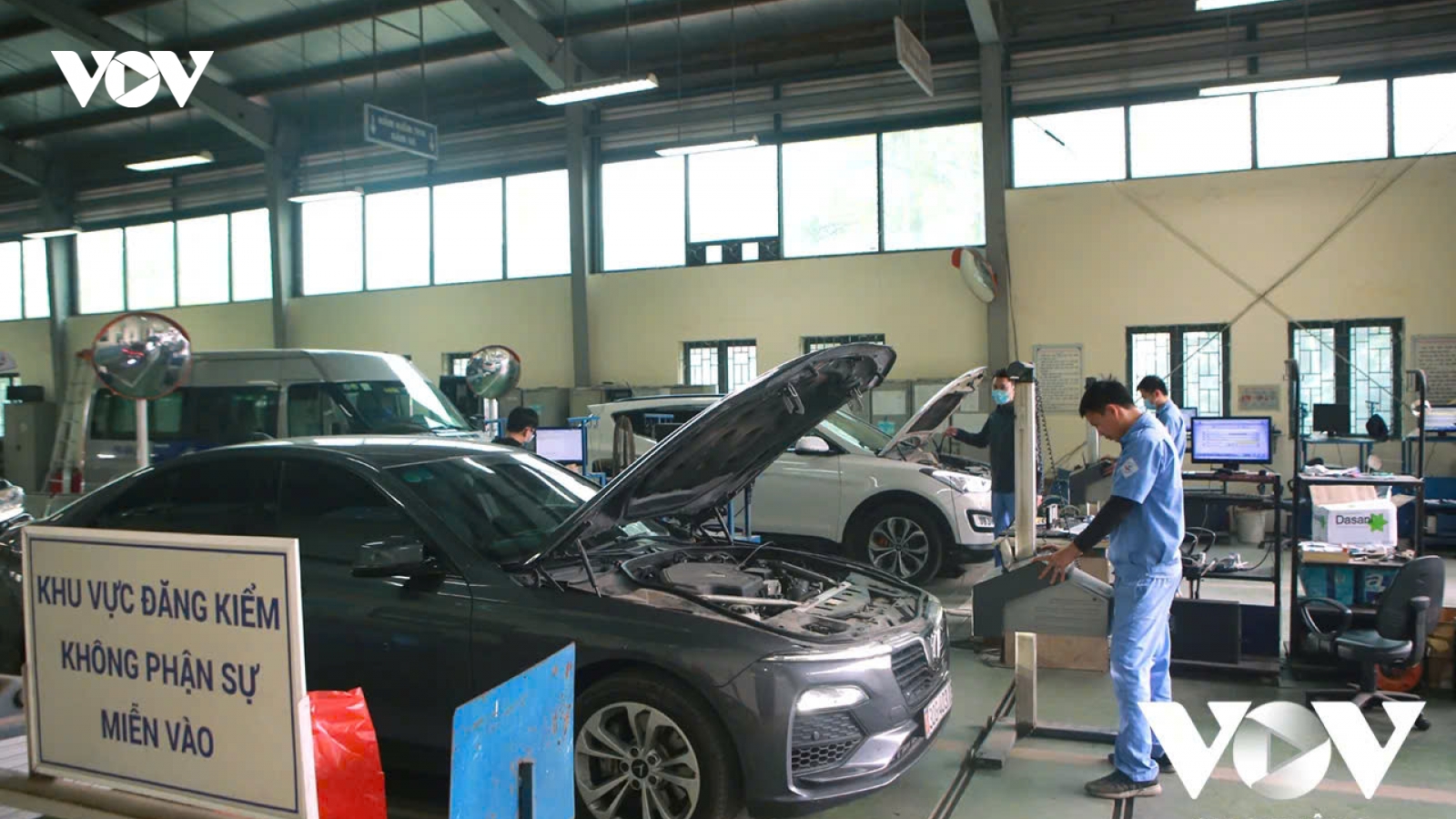 Có thể huy động 300 trung tâm đăng kiểm và đại lý xe máy kiểm tra khí thải
