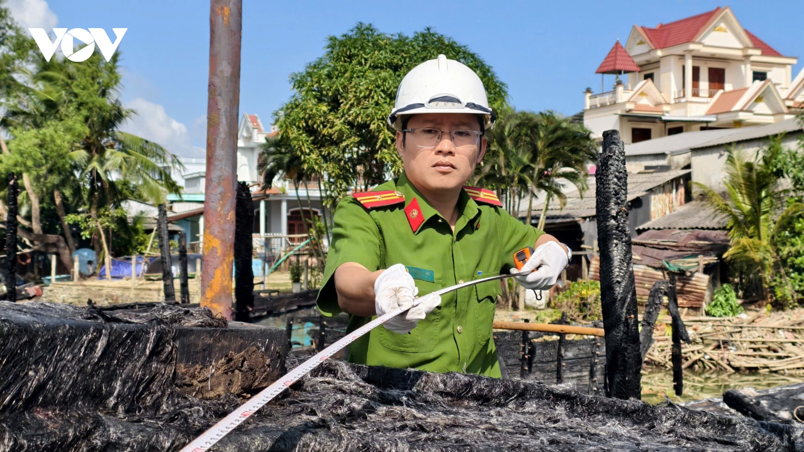 Từ vụ cháy 4 tàu cá ở Quảng Ngãi: Bất an vũng neo đậu tự phát