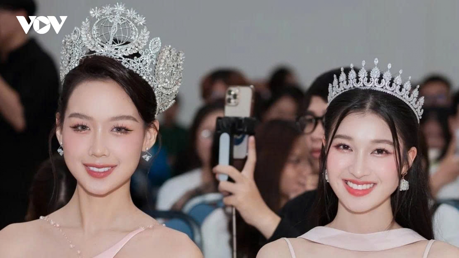 Hoa hậu Bảo Ngọc hạnh phúc khi Á hậu Phương Nhi tìm được bến đỗ bình yên
