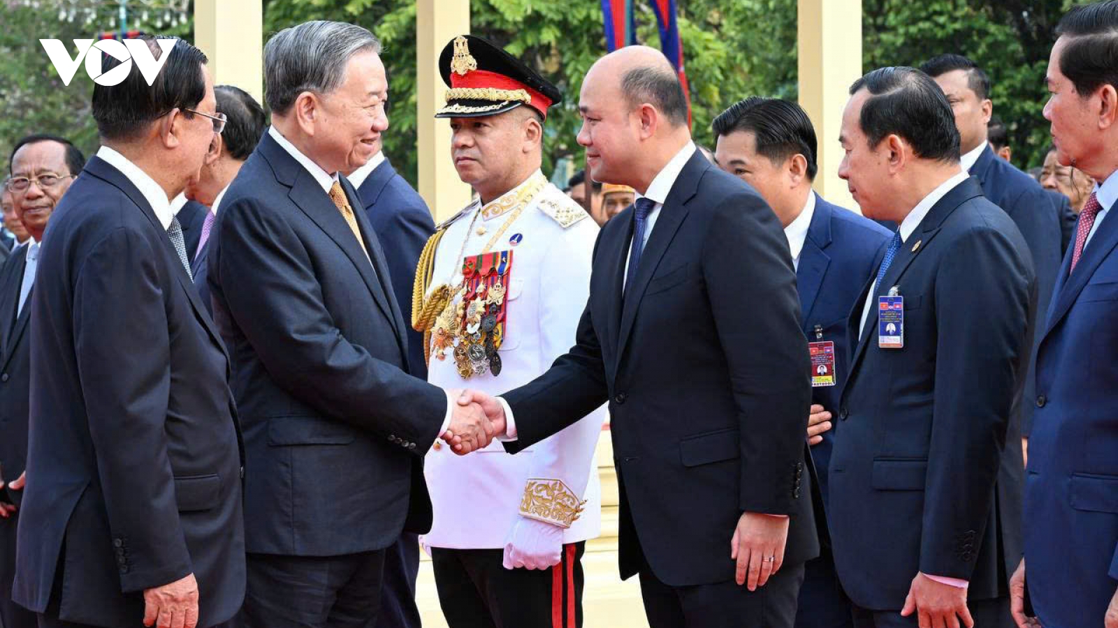 Lễ đón trọng thể Tổng Bí thư Tô Lâm thăm cấp Nhà nước tới Vương quốc Campuchia
