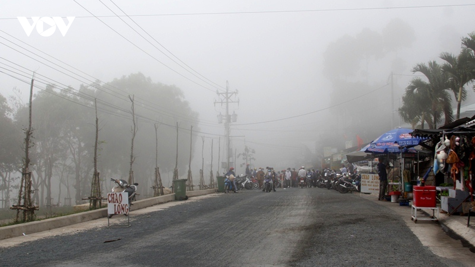 "Chợ trong mây" - Nét độc đáo của Núi Cấm An Giang