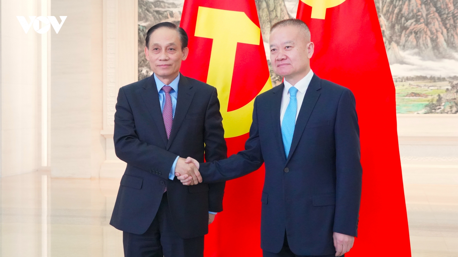 Bộ trưởng Lê Hoài Trung hội đàm với Trưởng ban Đối ngoại Trung ương Trung Quốc