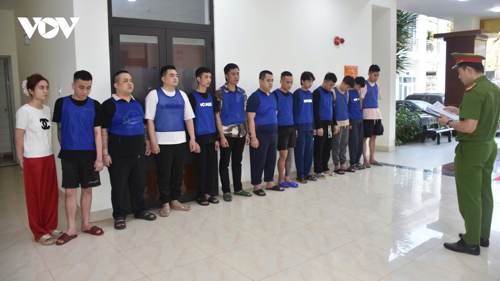 Phá đường dây lừa đảo giả danh nhân viên ngân hàng, chiếm đoạt khoảng 100 tỷ đồng