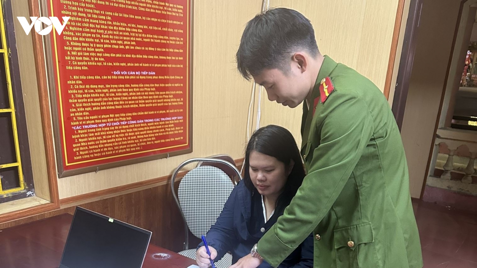 Lợi dụng nuôi con nhỏ để trốn án, đối tượng truy nã "sa lưới"