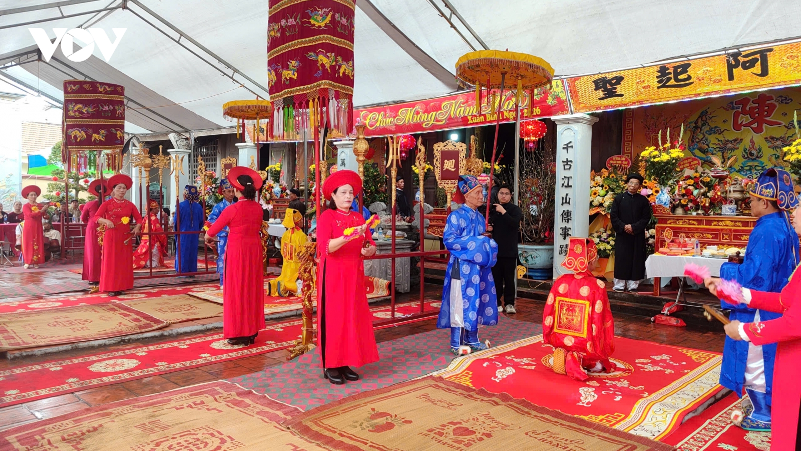 Rộn ràng Lễ rước đình làng Lưu Khê tại Quảng Ninh