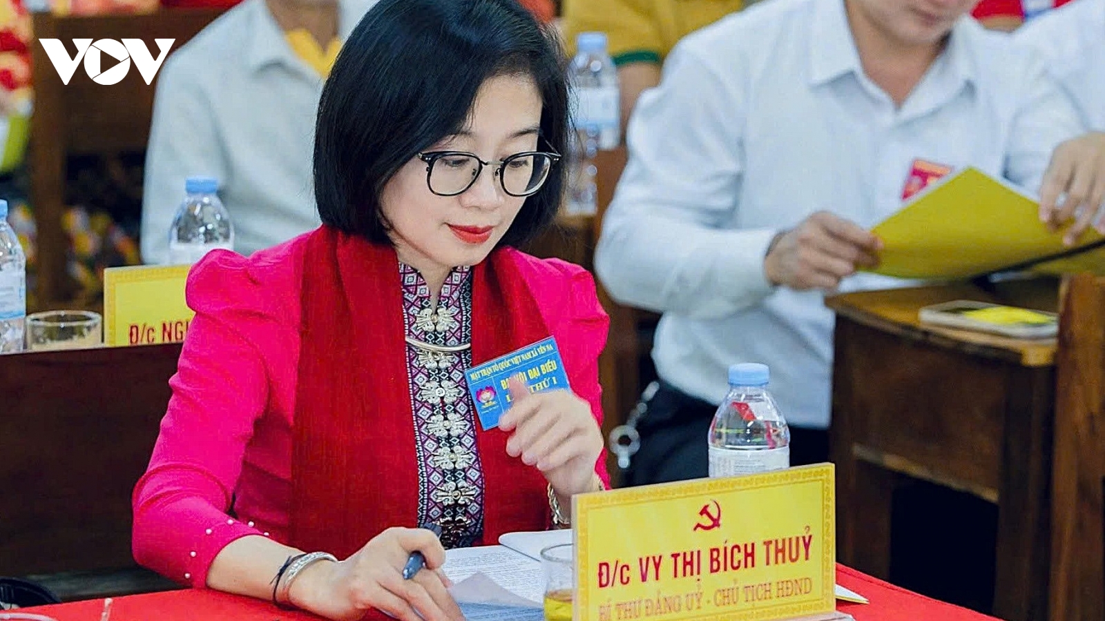 Bí thư Đảng uỷ xã ở Nghệ An công khai số điện thoại trên mạng xã hội