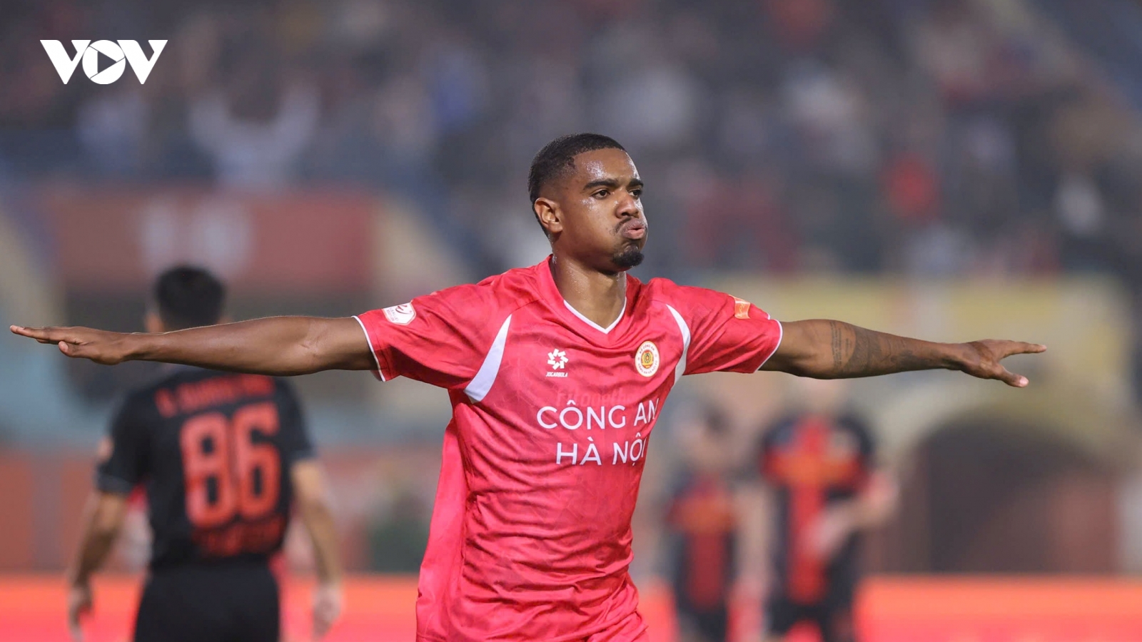 Sau vòng 12 V-League 2025/2026: CAHN soán ngôi đầu của Ninh Bình