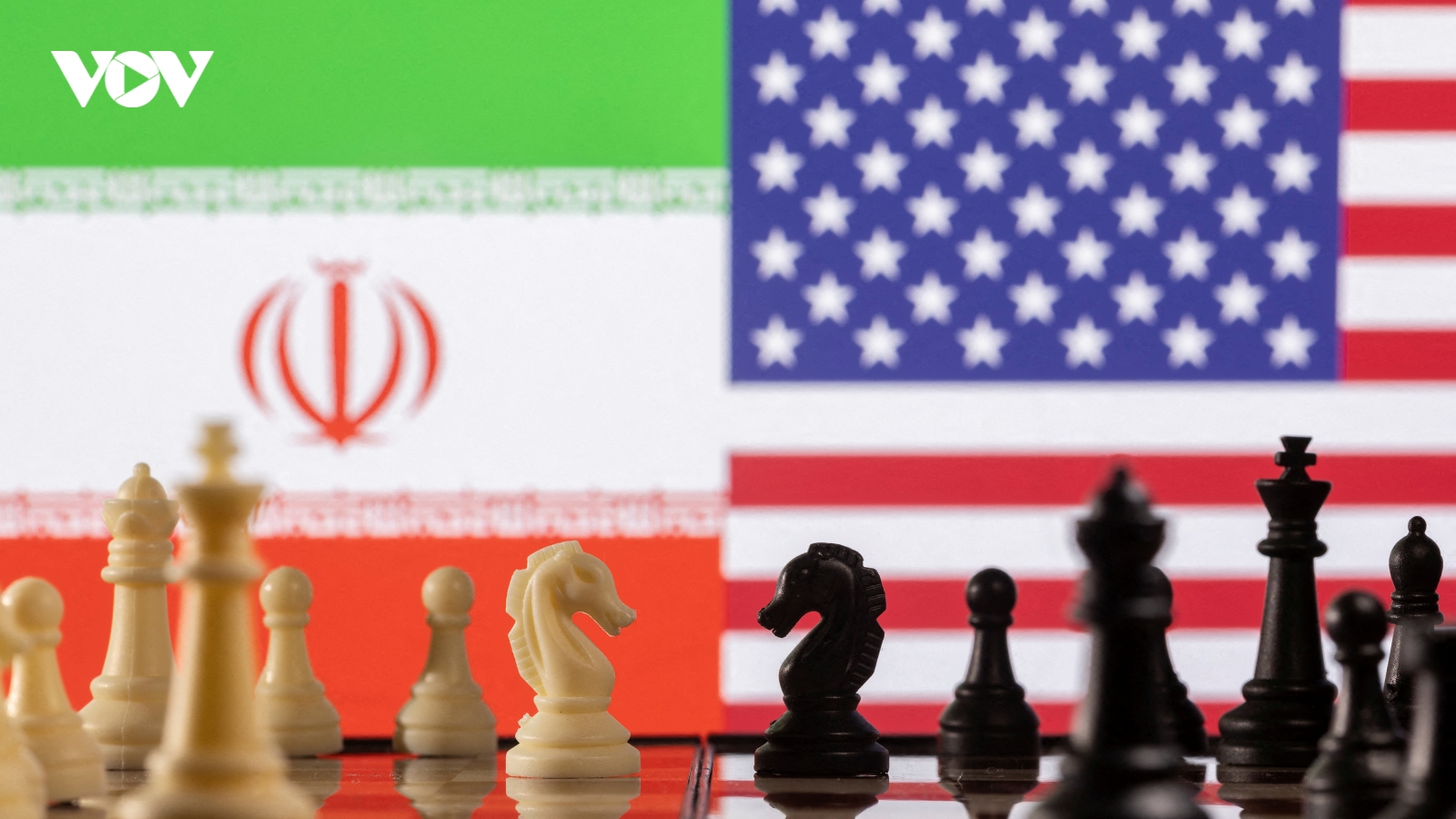 Đằng sau việc Mỹ và Iran đồng ý ngừng bắn 2 tuần
