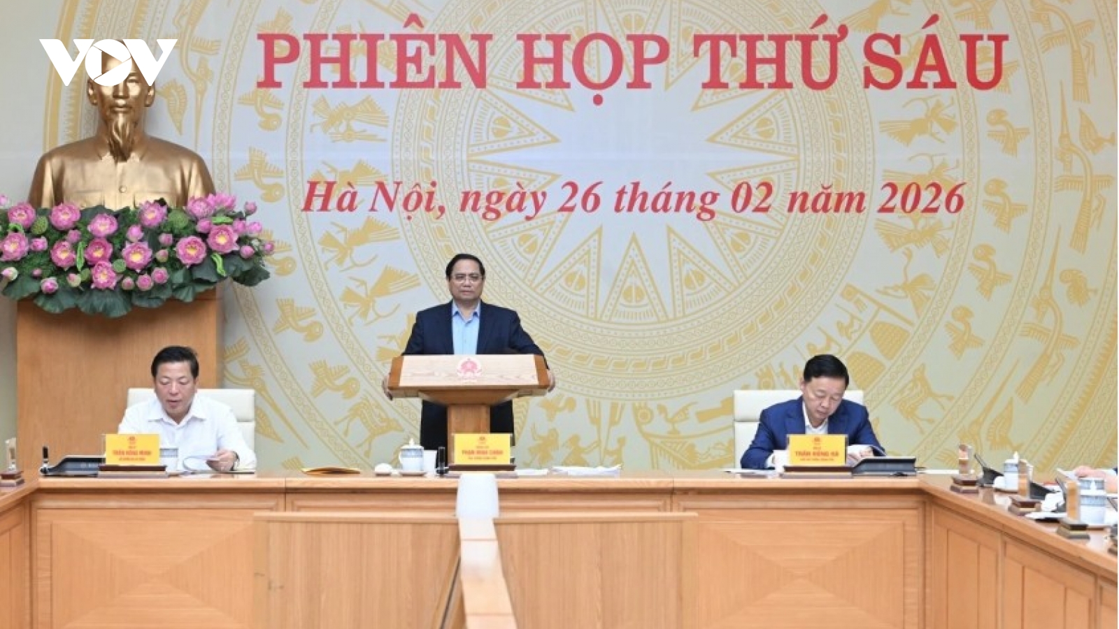 Government leader calls for ensuring housing access for middle-income earners