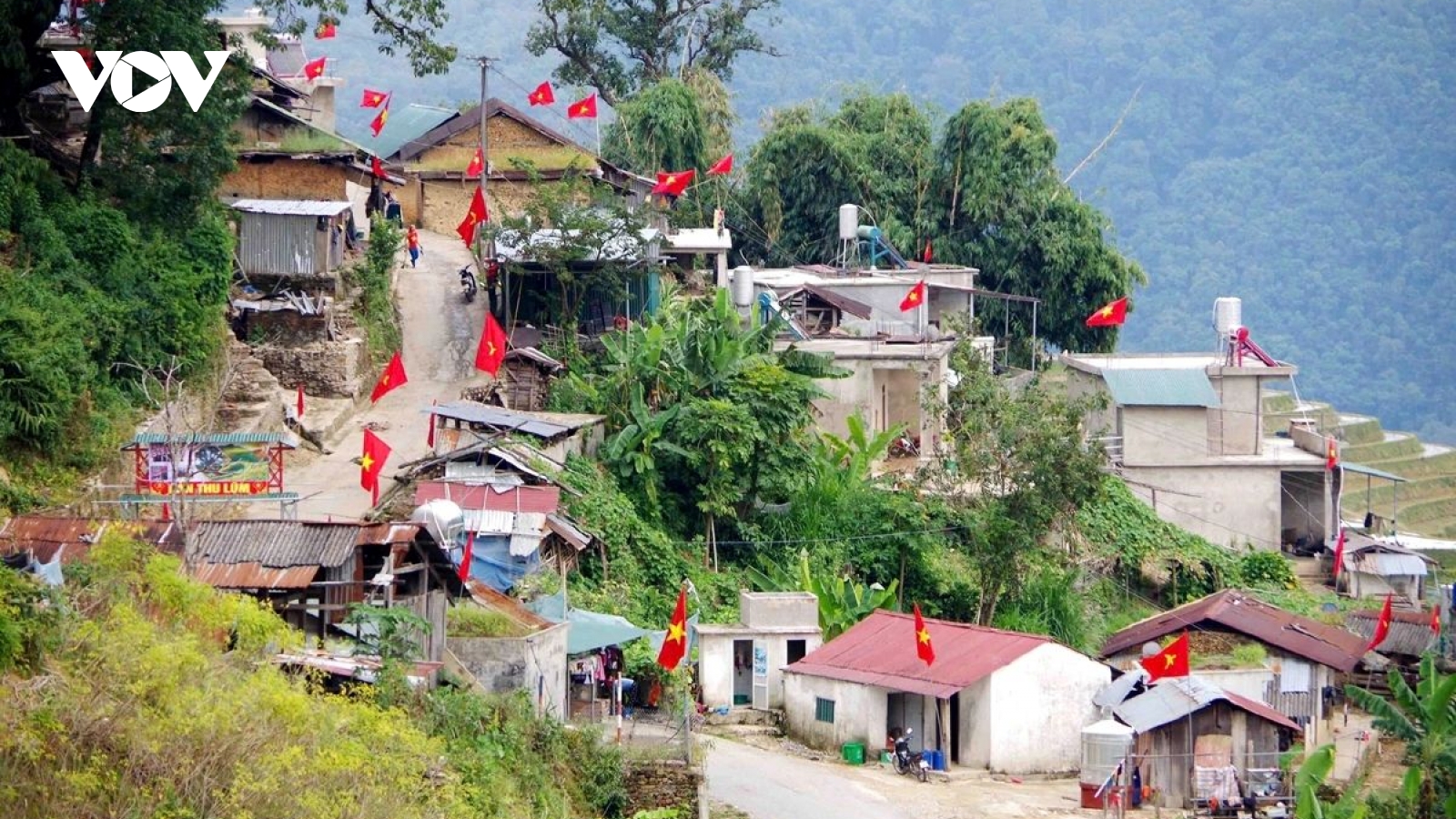 Spring returns to northern frontier, where people stand guard