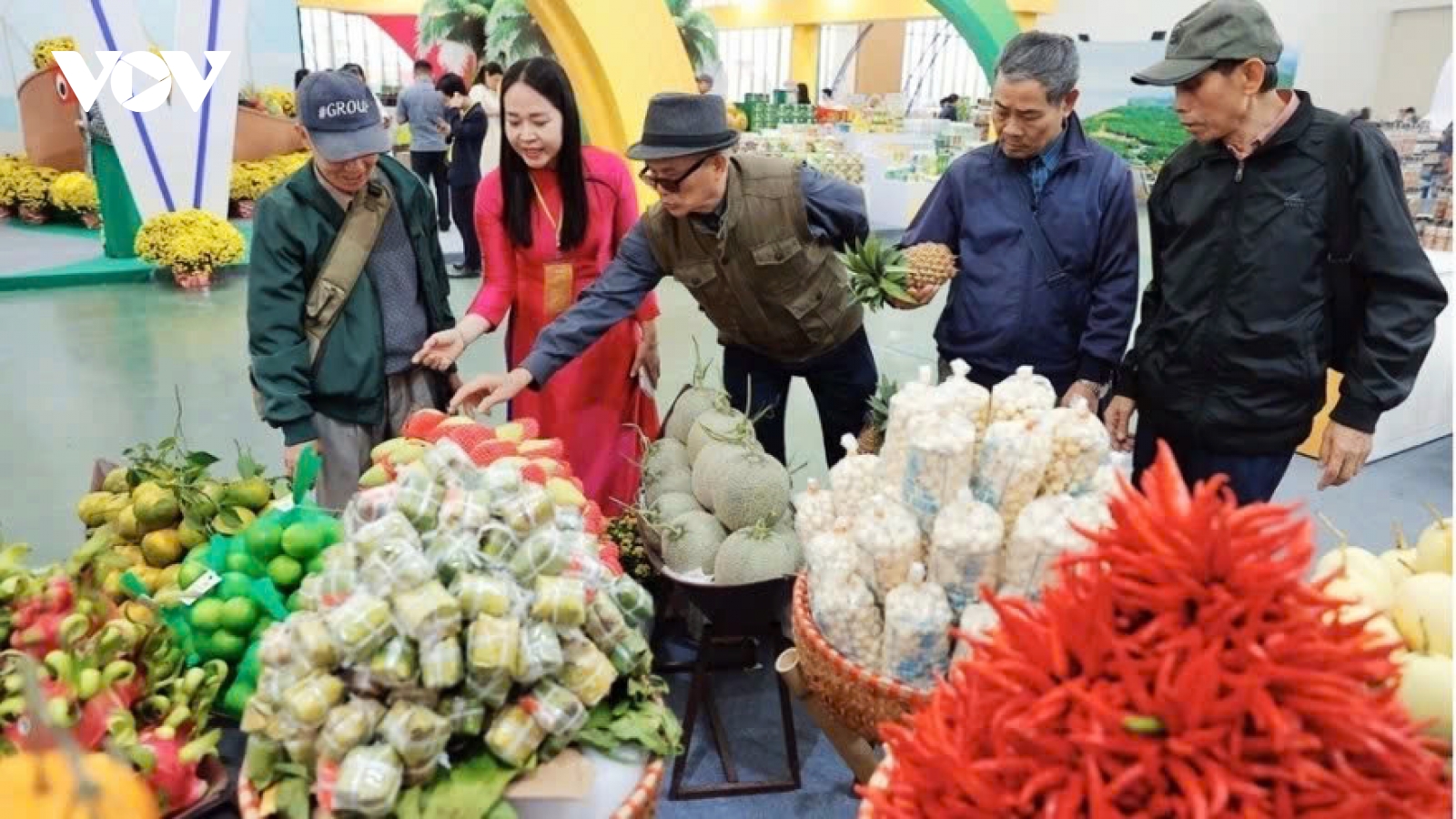 Regional specialties draw visitors to Vietnam Spring Fair 2026