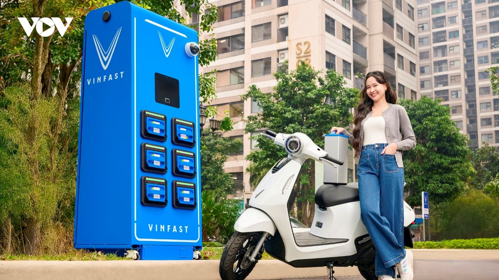 VinFast tặng quà Tết “khủng” lên tới 3 năm sạc pin miễn phí cho khách hàng