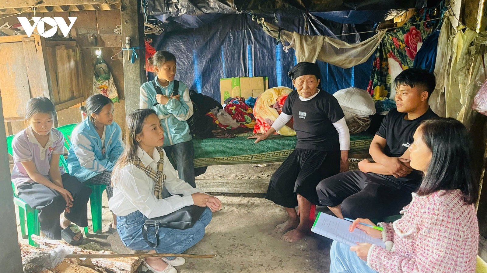 Cô giáo trẻ miệt mài “níu” giấc mơ trường lớp, đẩy lùi nạn tảo hôn nơi rẻo cao