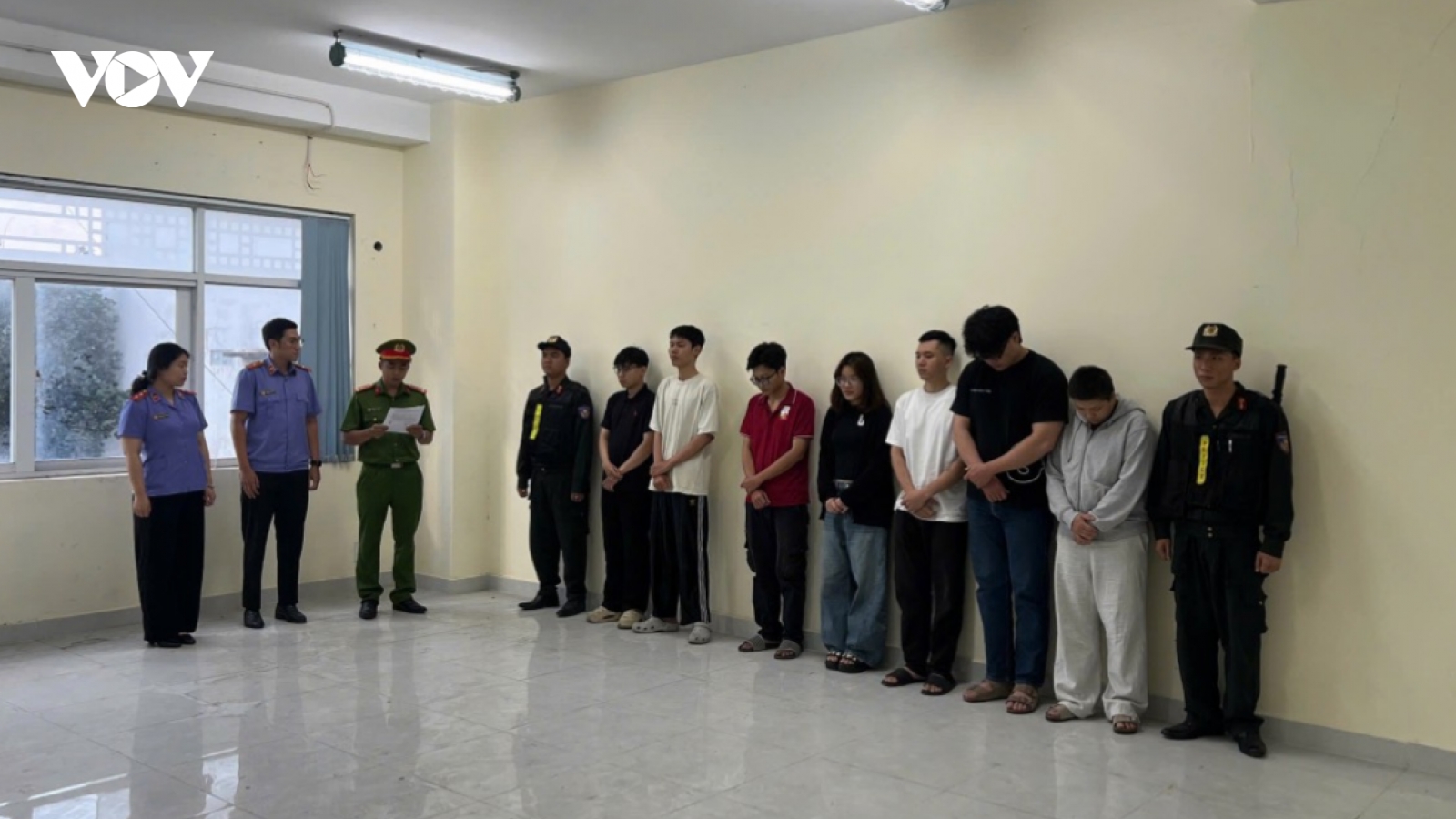 Triệt phá đường dây buôn bán thuốc lá điện tử quy mô lớn, doanh thu hàng tỷ đồng
