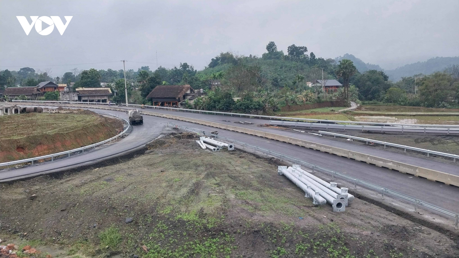 Cao tốc Tuyên Quang - Hà Giang thi công xuyên Tết quyết tâm bảo đảm tiến độ