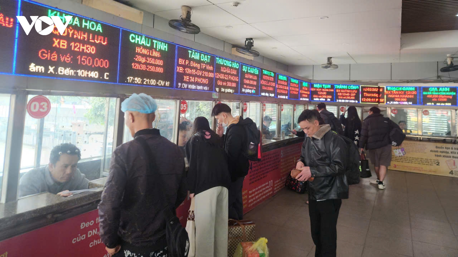 Giá xăng dầu tăng, hàng trăm tuyến xe khách điều chỉnh tăng giá vé