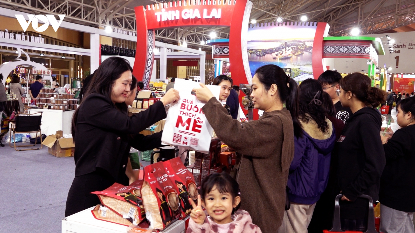 Hội chợ Mùa Xuân 2026: Đa dạng nguồn cung hàng phục vụ Tết