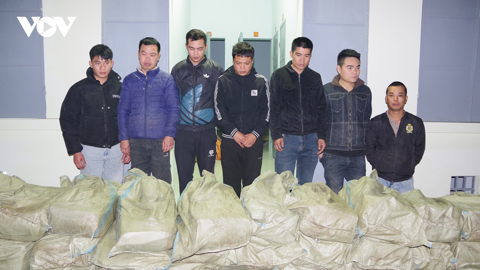 Lạng Sơn bắt giữ hơn 1 tấn xúc xích nhập lậu chuẩn bị tuồn vào nội địa