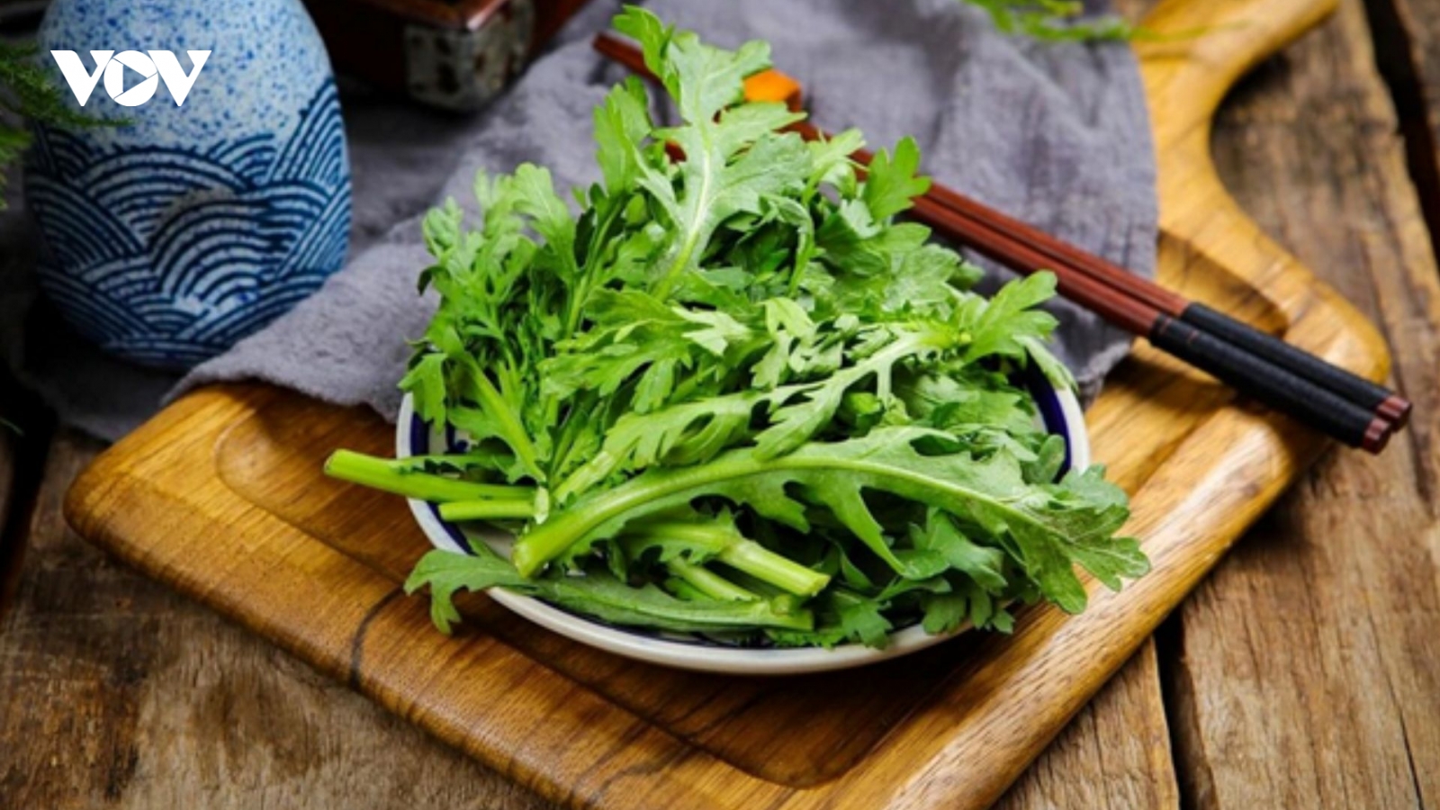 Việt Nam có loại "rau hoàng đế" giúp dưỡng tim bổ phổi, giá chỉ vài nghìn một bó