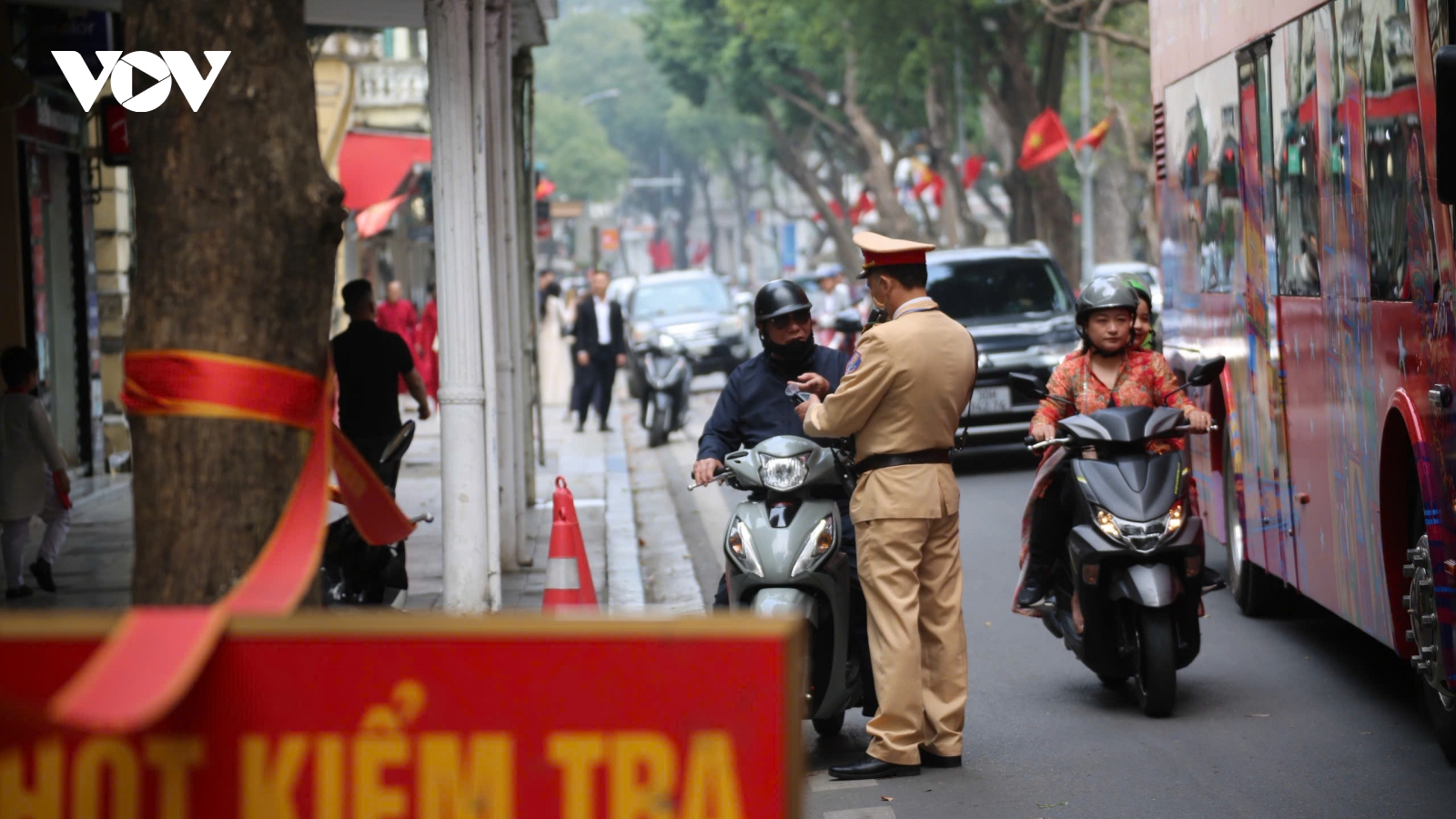 Xử lý hơn 4.000 trường hợp vi phạm nồng độ cồn trong ngày mùng 3 Tết