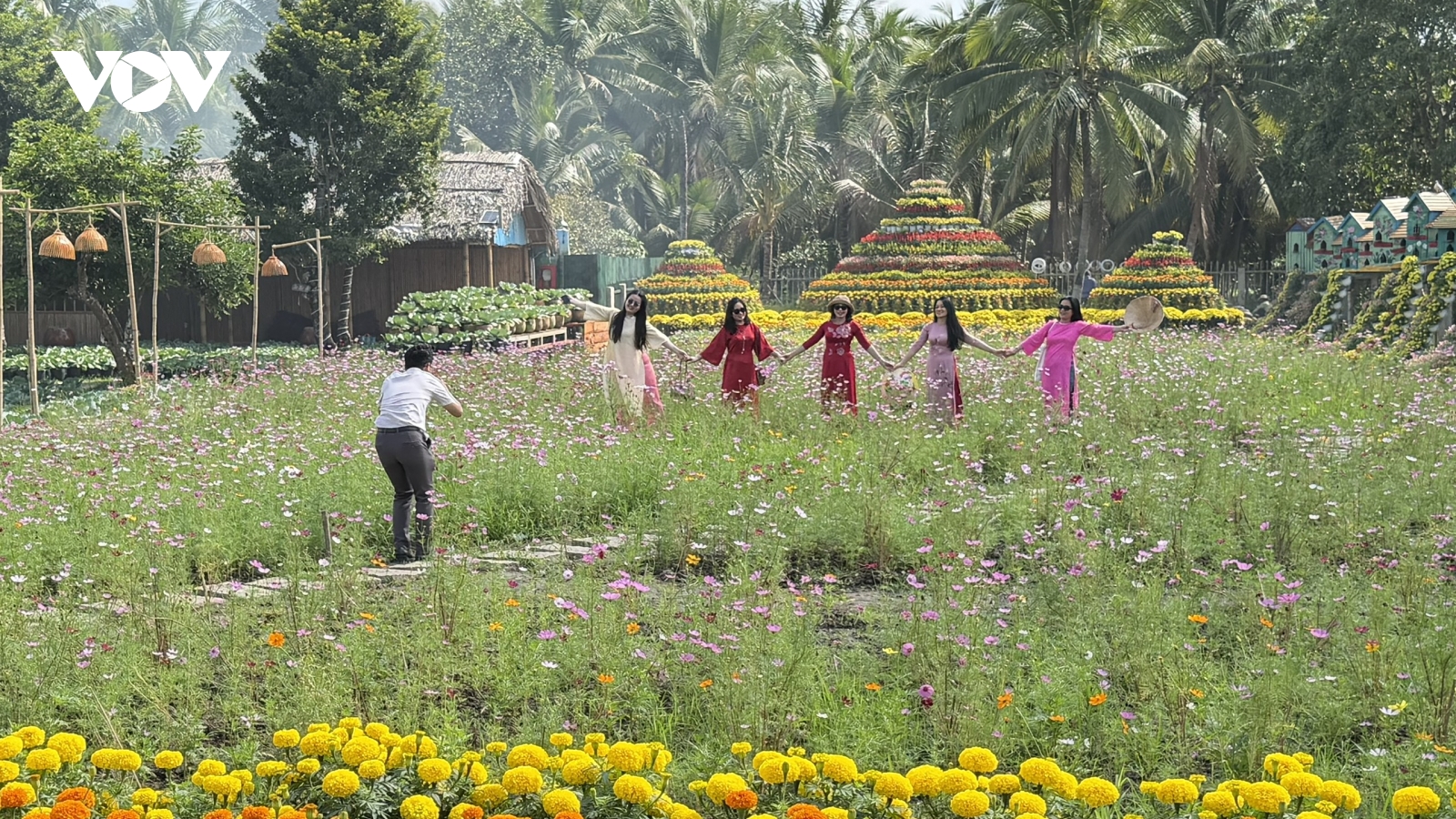 Cần Thơ thu hút đông đảo du khách trong những ngày nghỉ Tết Nguyên đán Bính Ngọ