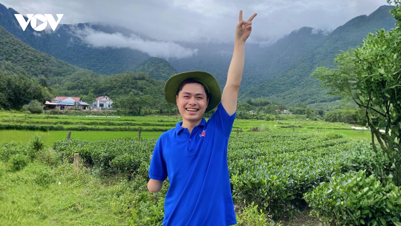 Chàng trai 1 tay sống đẹp và dấn thân