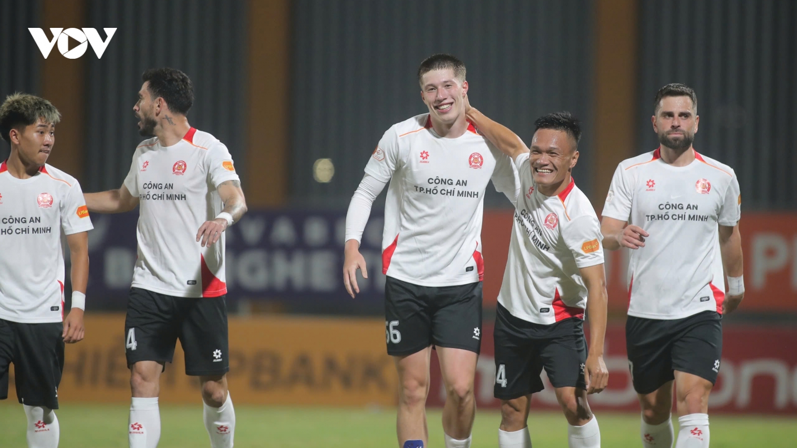 Đội hình tiêu biểu vòng 12 V-League 2025/2026: Dấu ấn các cầu thủ Việt kiều