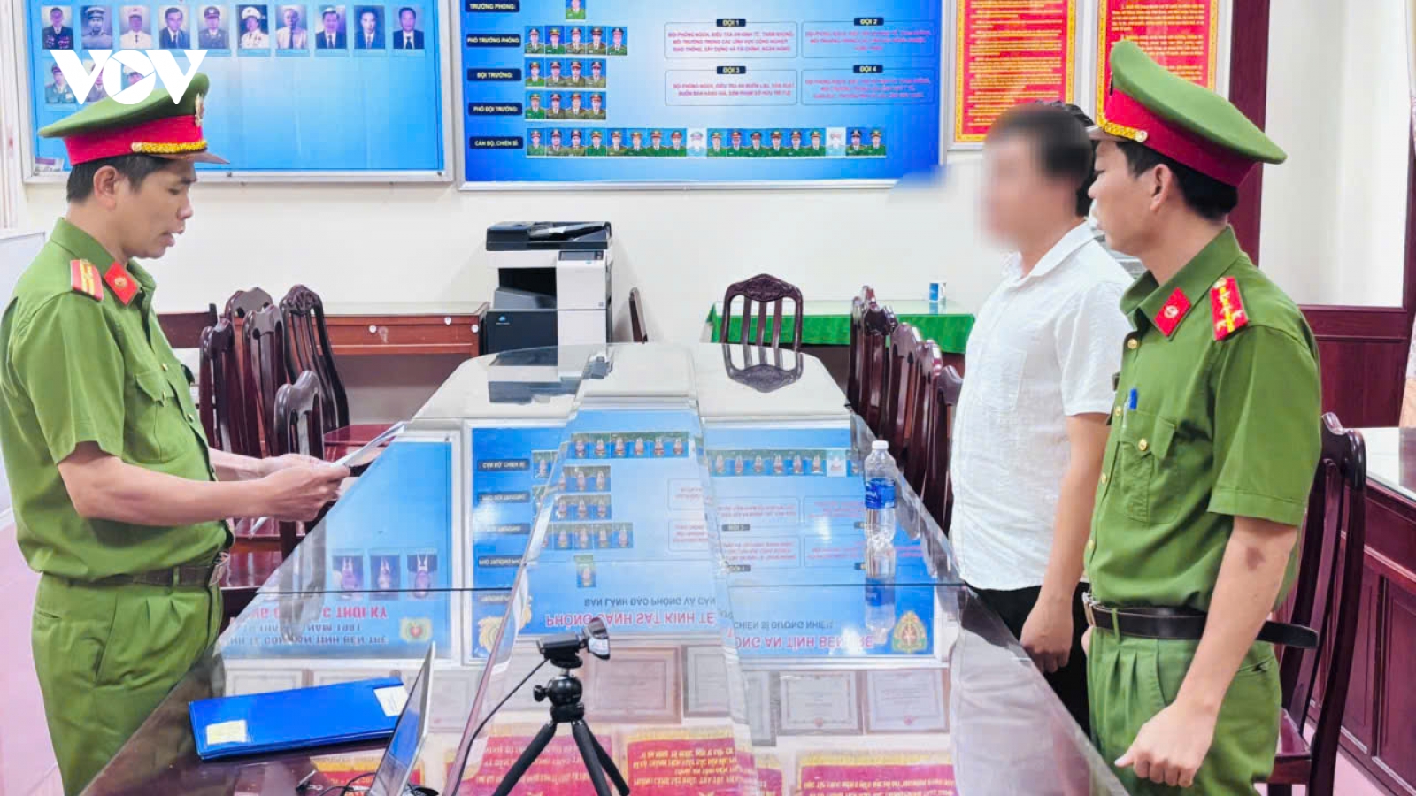 Khởi tố đối tượng cho vay nặng lãi, thu lợi bất chính hơn 400 triệu đồng