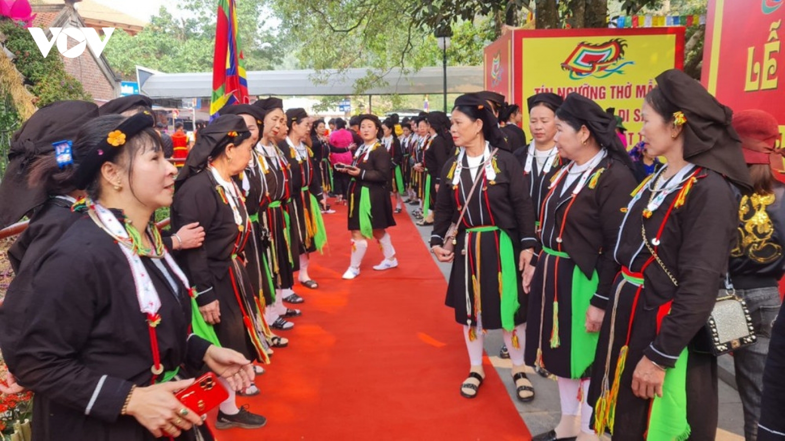 Độc đáo phong tục mai mối của đồng bào Sán Dìu dưới chân núi Tam Đảo