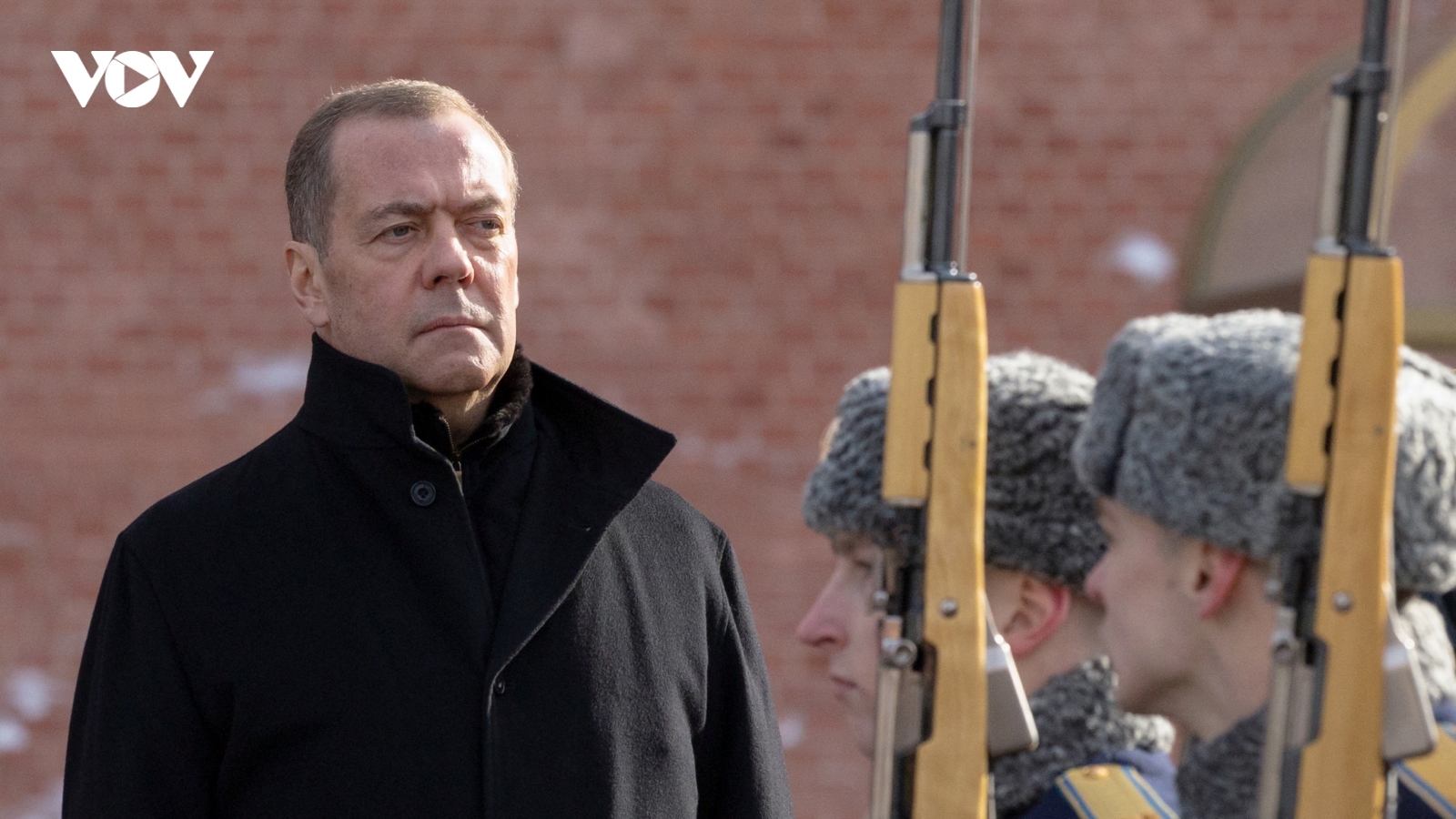 Ông Medvedev cảnh báo NATO nếu chuyển vũ khí hạt nhân cho Ukraine