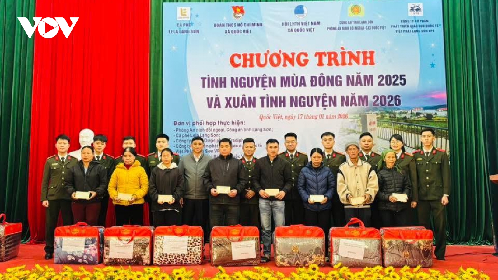 Tuổi trẻ Lạng Sơn mang Tết ấm đến với những hộ dân khó khăn