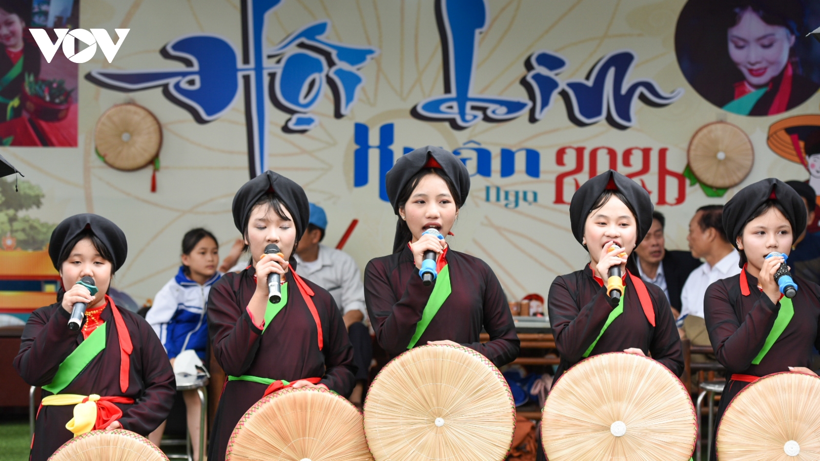 Hội Lim, nón ba tầm và những mầm non di sản