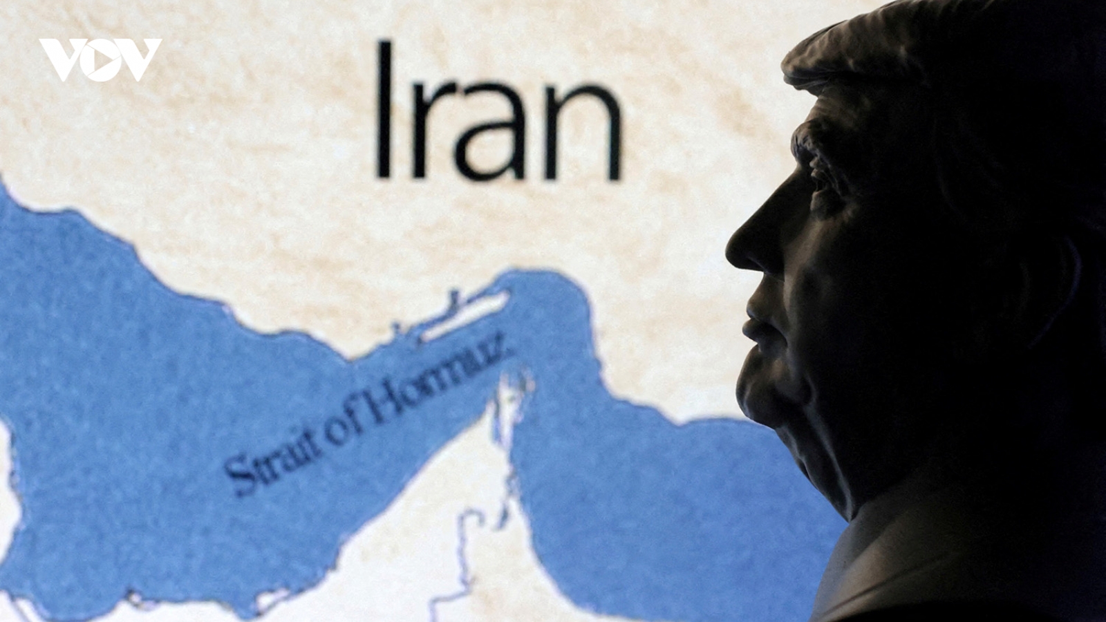 Ông Trump ra tối hậu thư 48 giờ cho Iran để mở hoàn toàn eo biển Hormuz