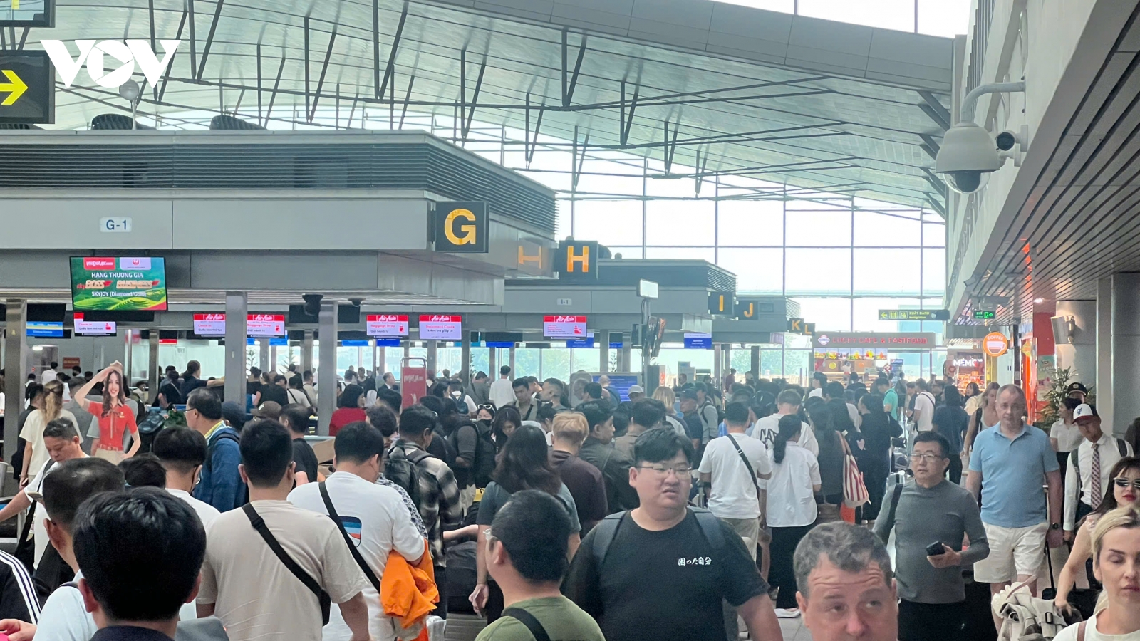 Về quê ăn Tết - cuộc hành hương của Đạo và Tình