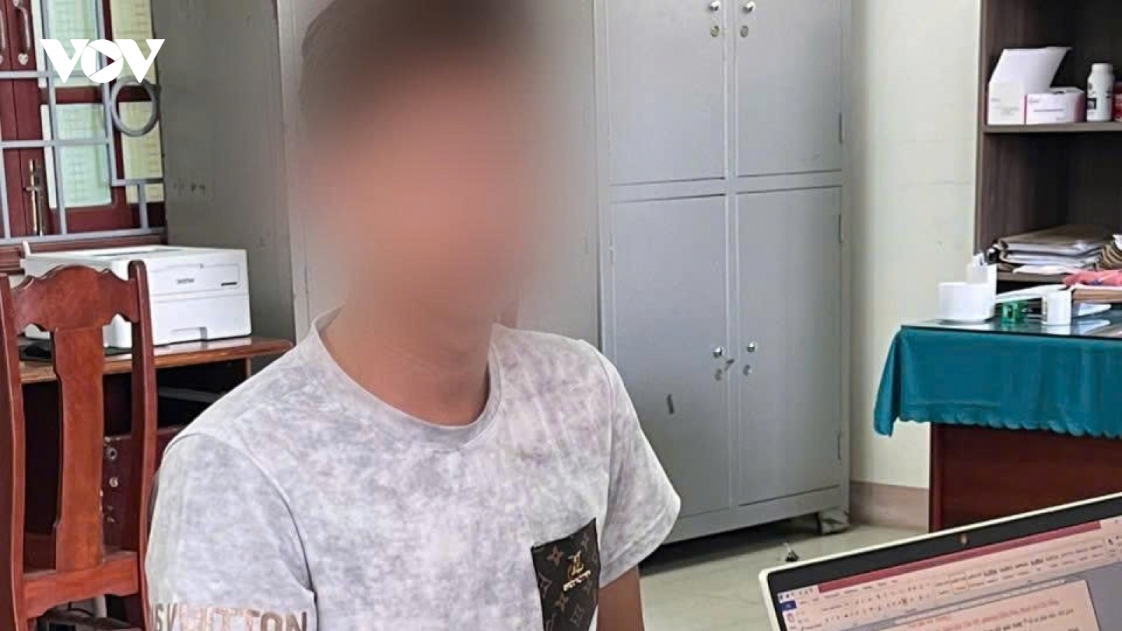 Dọa đăng video nhạy cảm để cưỡng dâm người yêu cũ