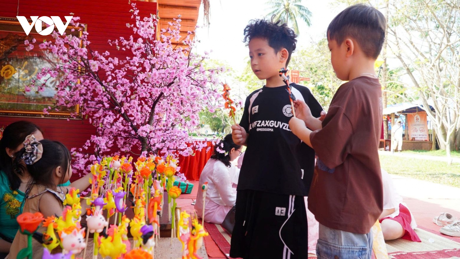 Lan tỏa giá trị Tết truyền thống Huế