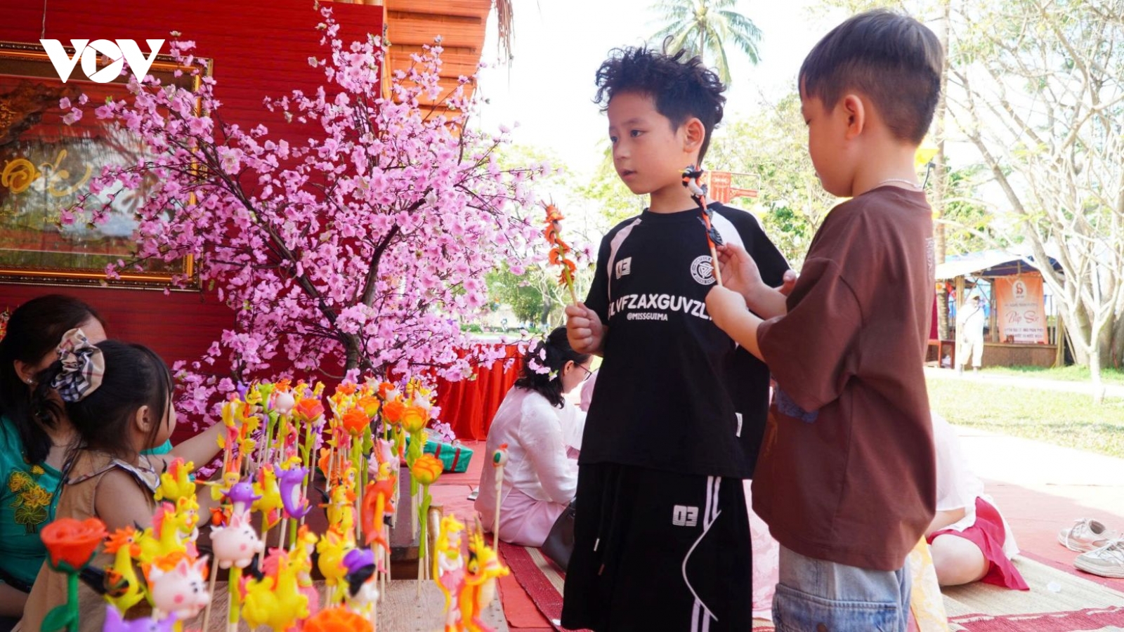 Lan tỏa giá trị Tết truyền thống Huế