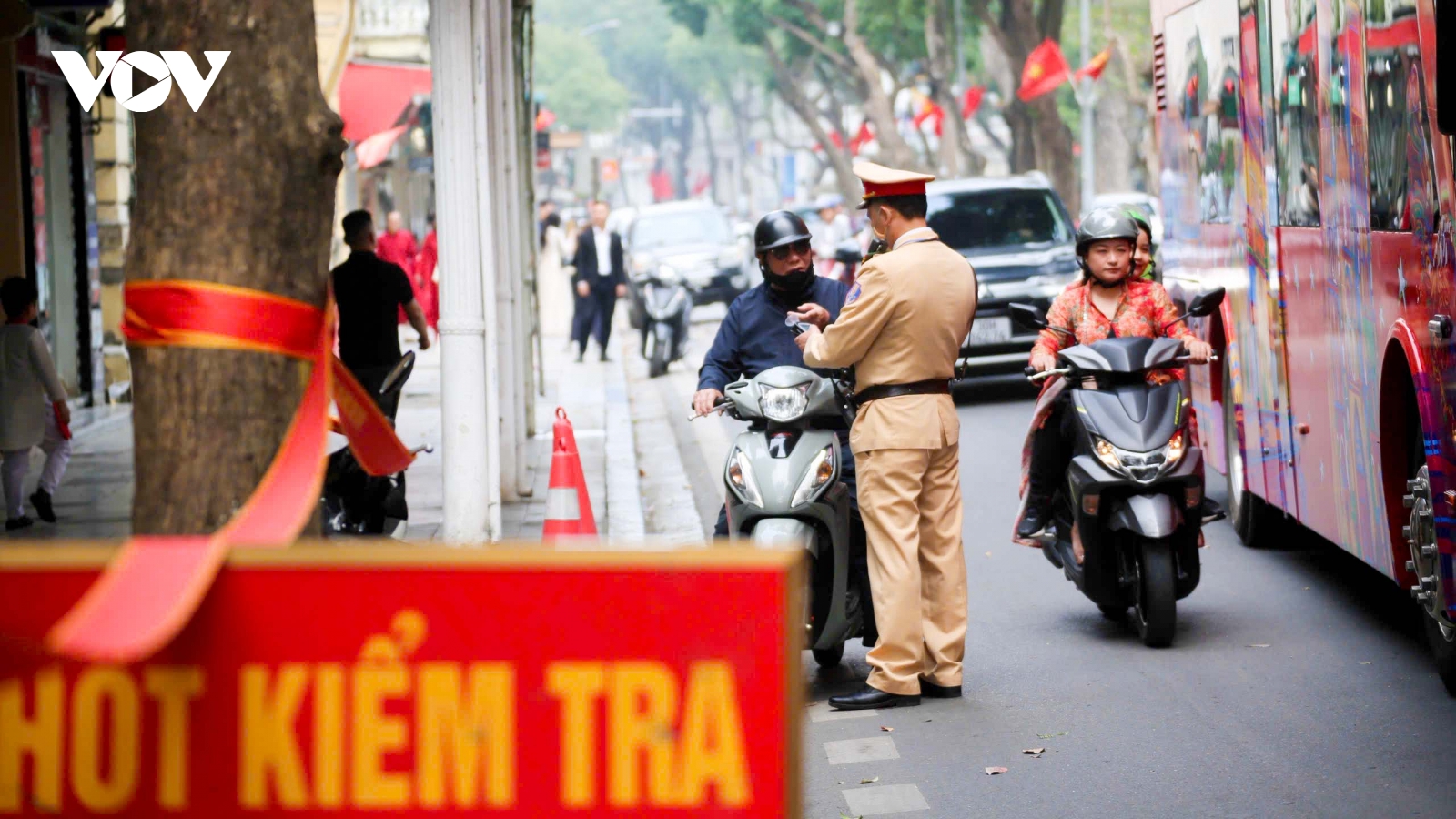 Vì sao nghỉ Tết Nguyên đán tai nạn giao thông giảm nhưng vi phạm nồng độ cồn tăng?