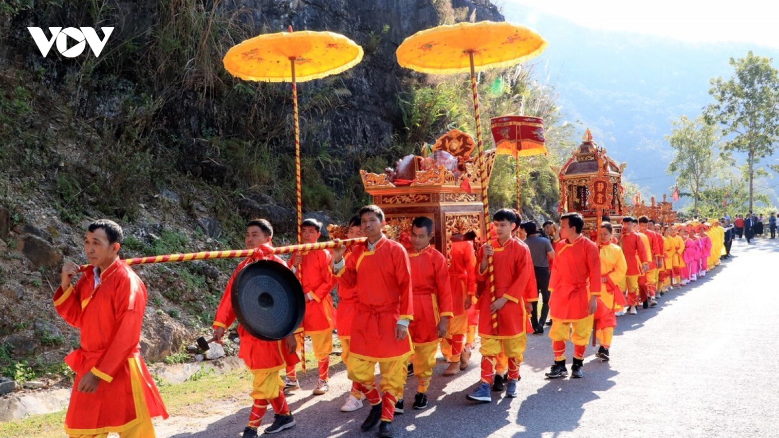 Nhiều hoạt động đặc sắc tại Lễ hội Đền thờ Vua Lê Thái Tổ ở Lai Châu