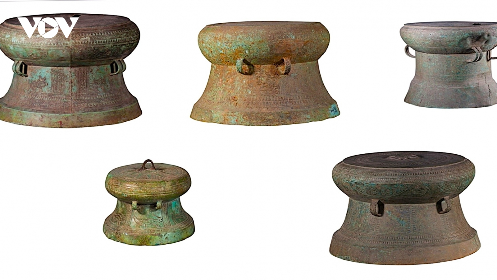 Cận cảnh bộ sưu tập trống đồng Làng Vạc vừa được công nhận bảo vật quốc gia
