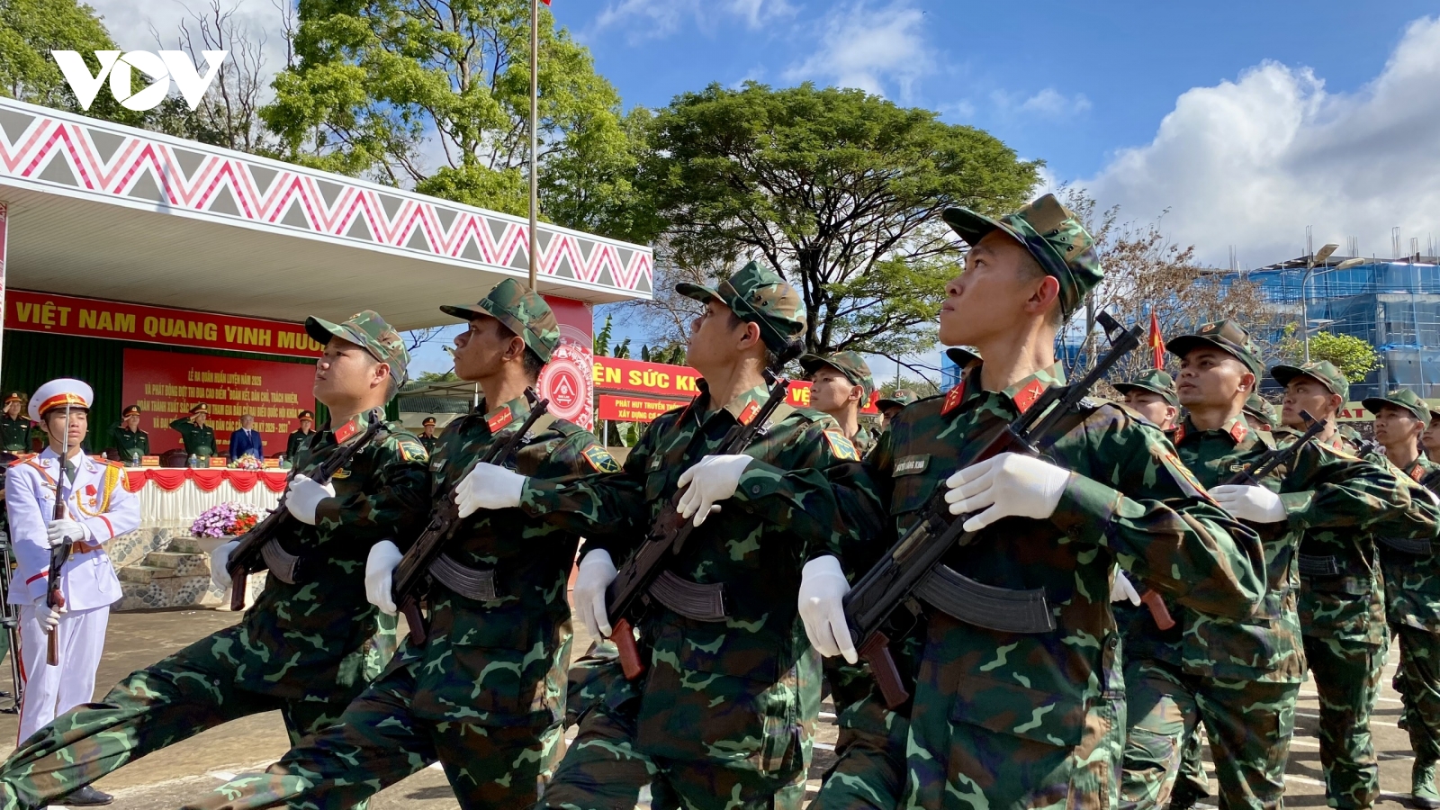 Bộ Chỉ huy Quân sự tỉnh Đắk Lắk ra quân huấn luyện và thi đua trong đợt bầu cử