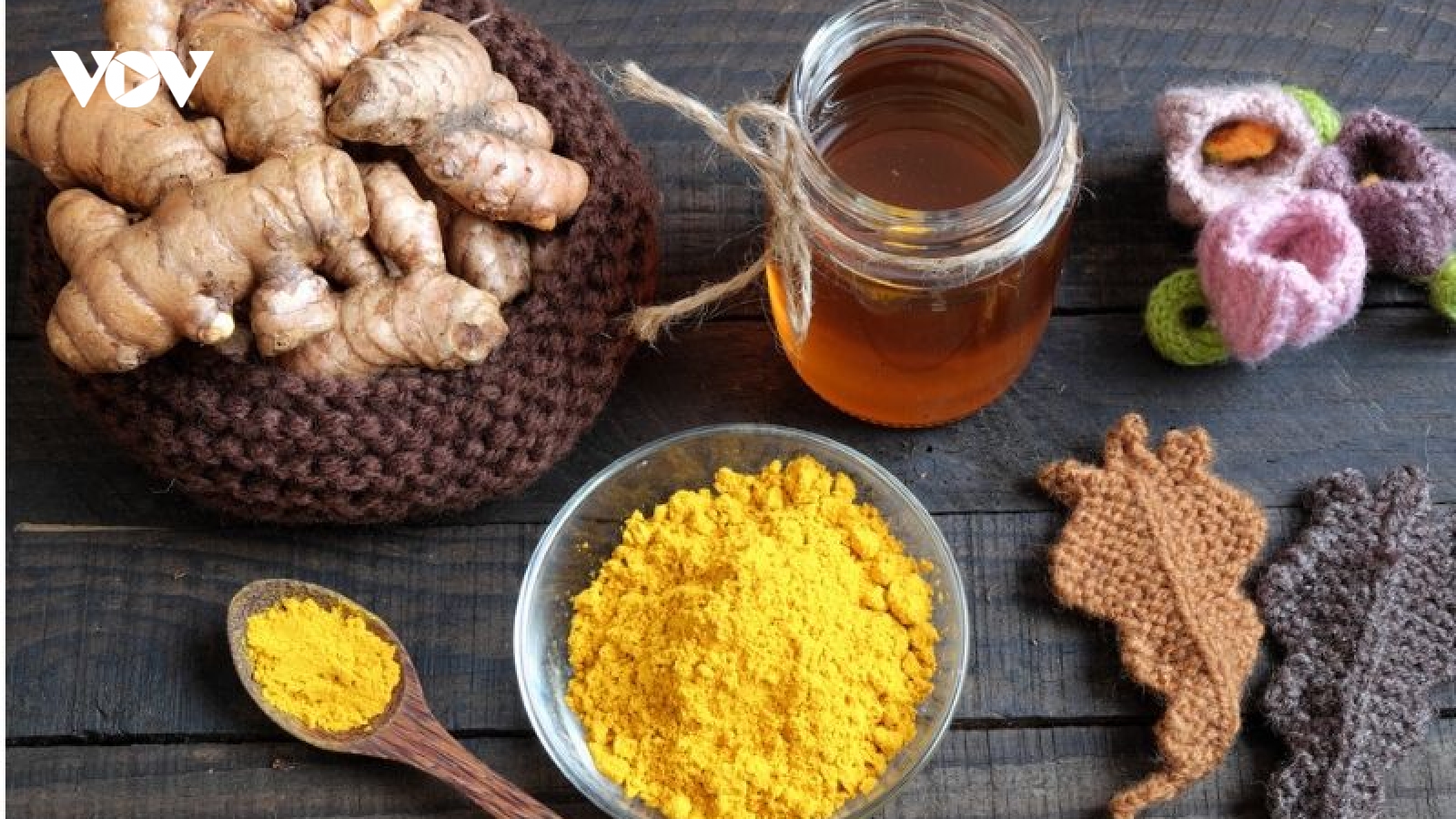 Da nổi mụn liên tục? Thử ngay mặt nạ mật ong theo cách này