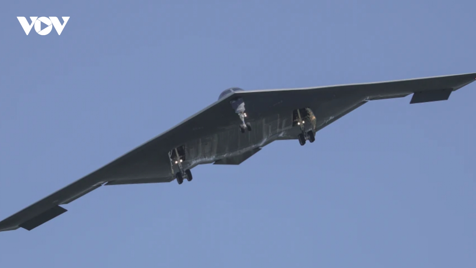 Bí mật trong khoang lái máy bay ném bom B-2 Spirit