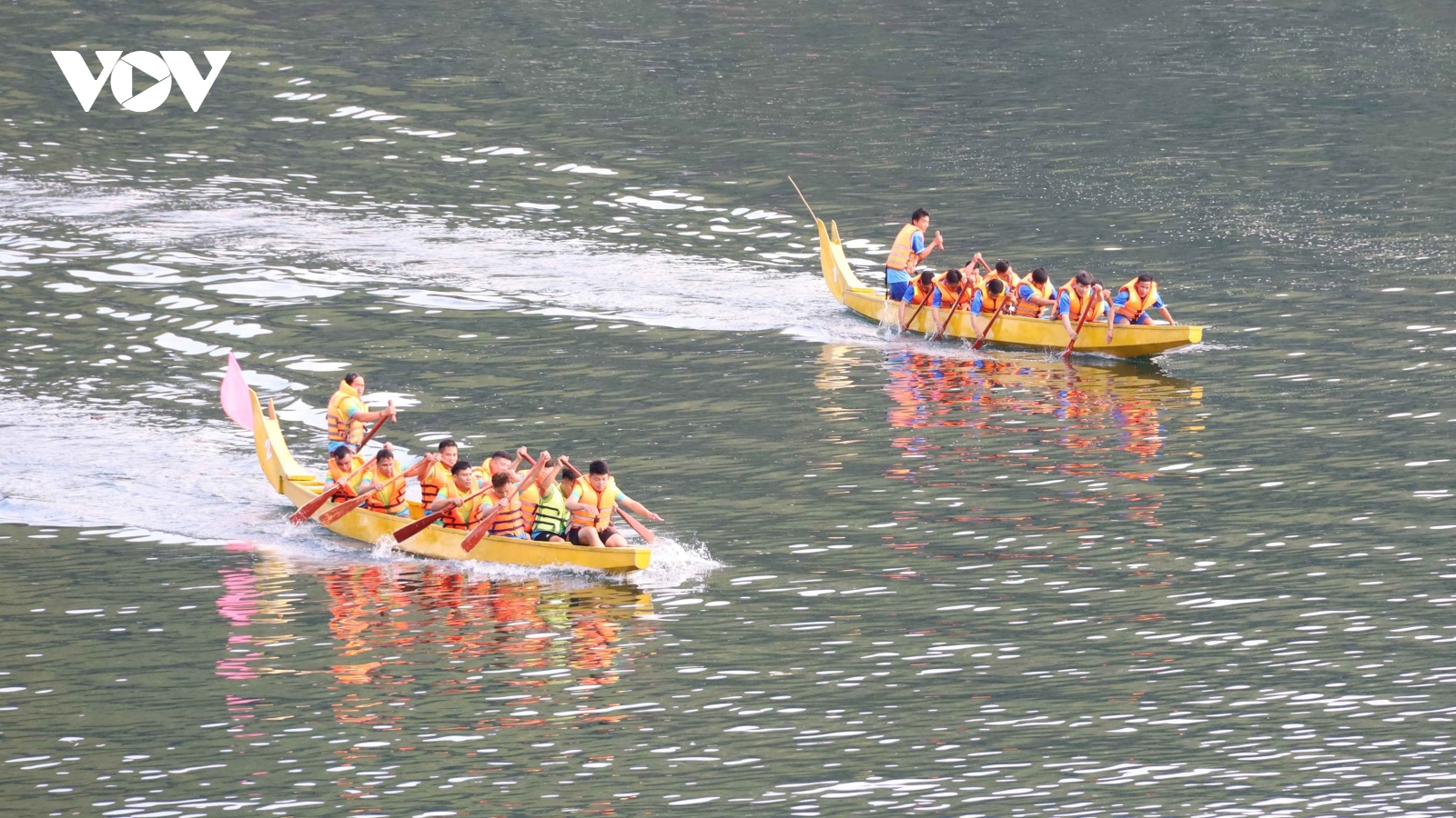 Rộn ràng Lễ hội đua thuyền truyền thống Quỳnh Nhai năm 2026